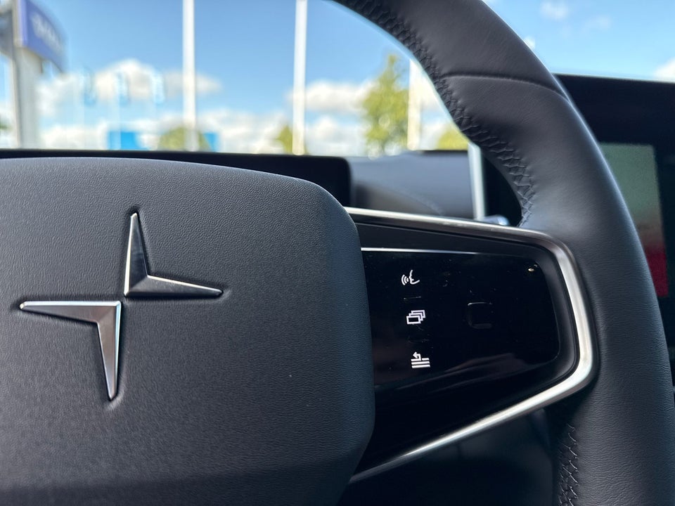Polestar 4 Long Range AWD 5d