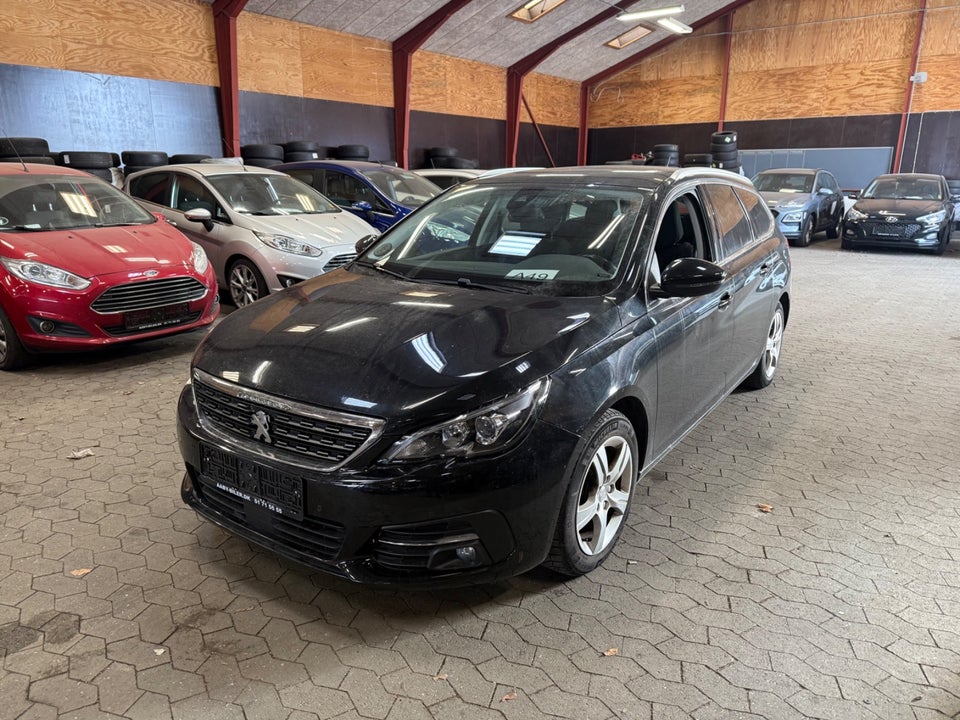 Peugeot 308 1,5 BlueHDi 130 Allure Sky SW 5d