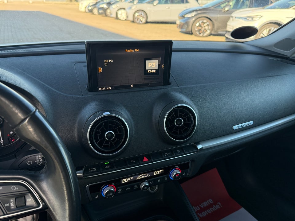 Audi A3 1,4 e-tron Sportback S-tr. 5d