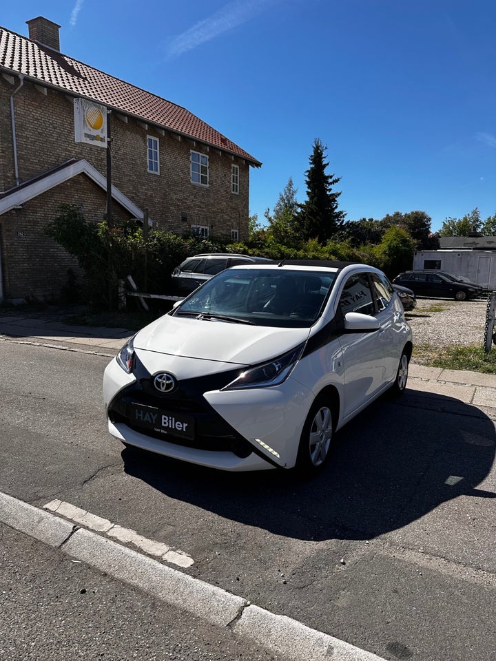 Toyota Aygo 1,0 VVT-i x-sky 5d