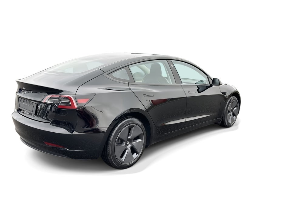 Tesla Model 3 Long Range RWD 4d