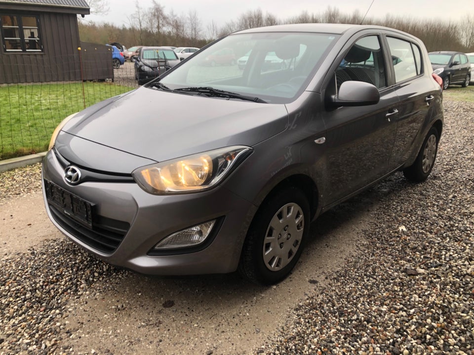 Hyundai i20 1,25 Classic XTR+ 5d