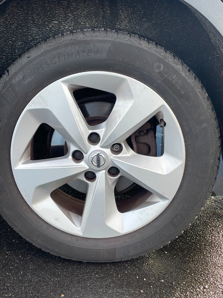 Nissan Qashqai 1,3 Dig-T 160 Acenta DCT 5d