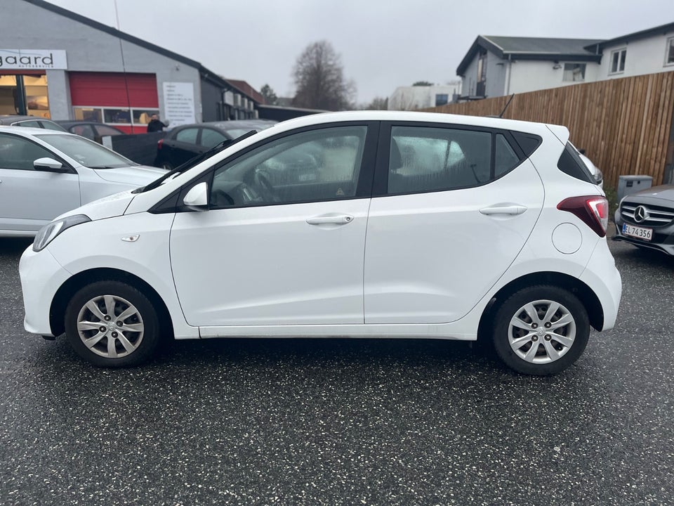 Hyundai i10 1,0 Premium 5d