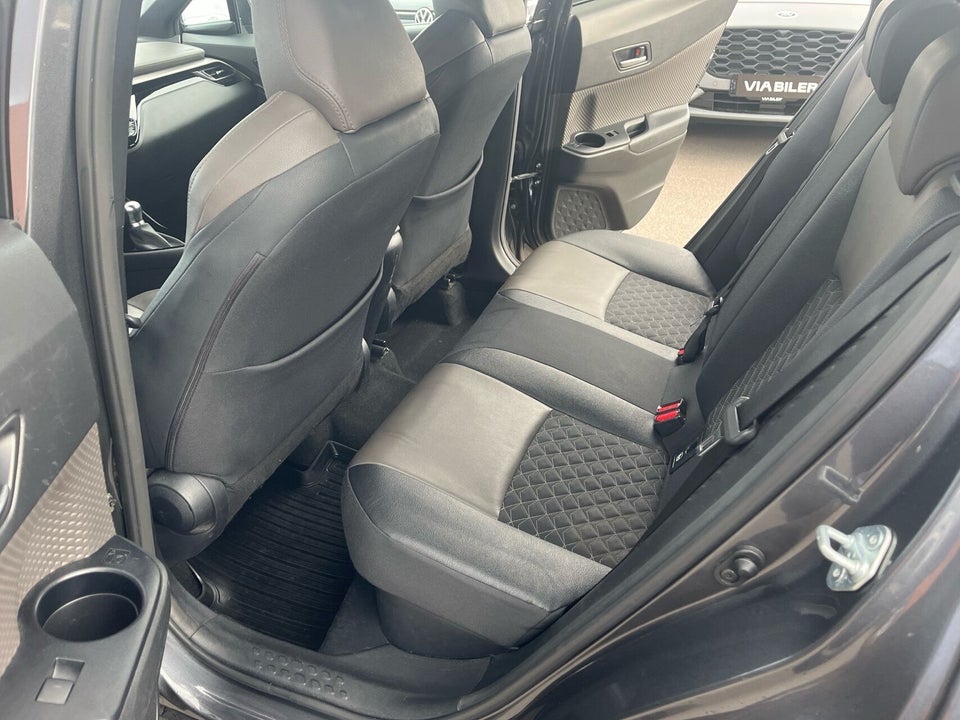 Toyota C-HR 2,0 Hybrid C-LUB CVT 5d
