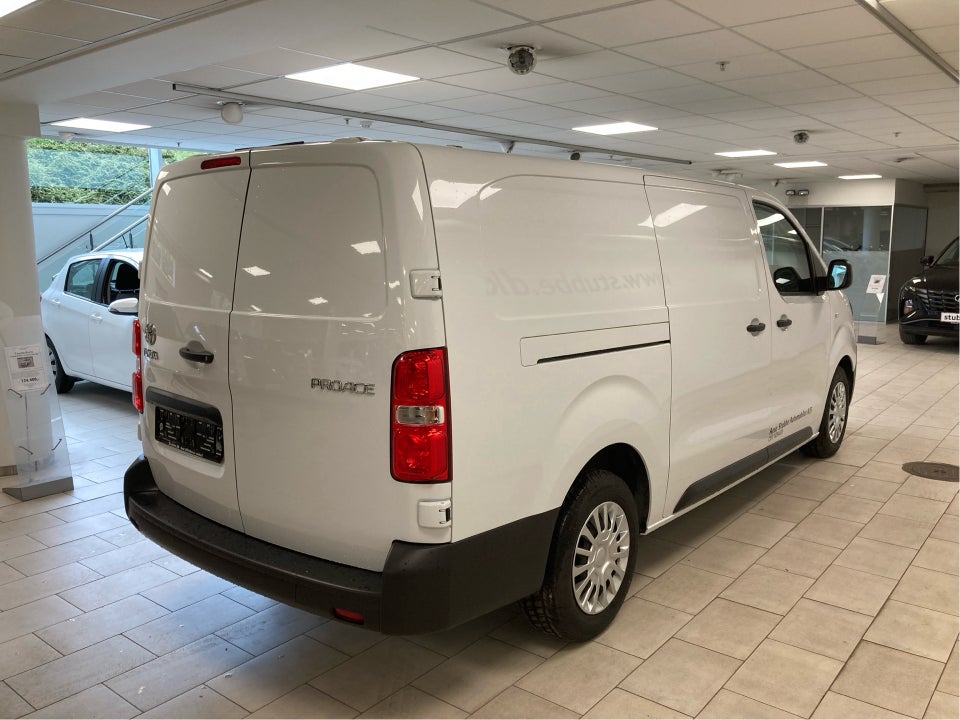 Toyota ProAce 2,0 D 144 Long Comfort Master aut. 4d