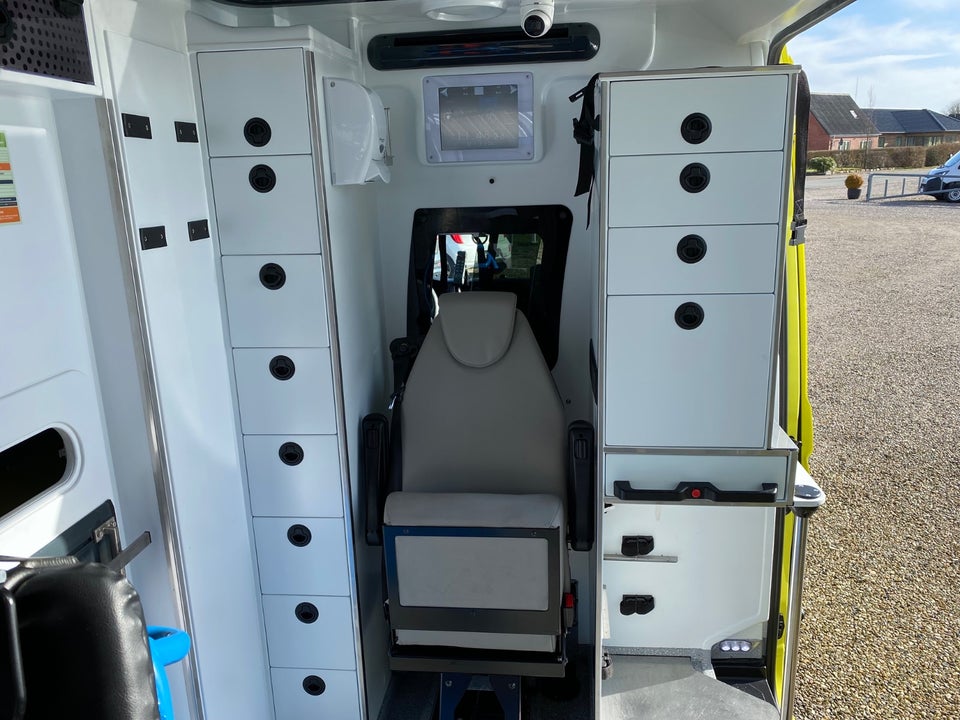 MAN TGE 2,0 4.180 Ambulance aut.