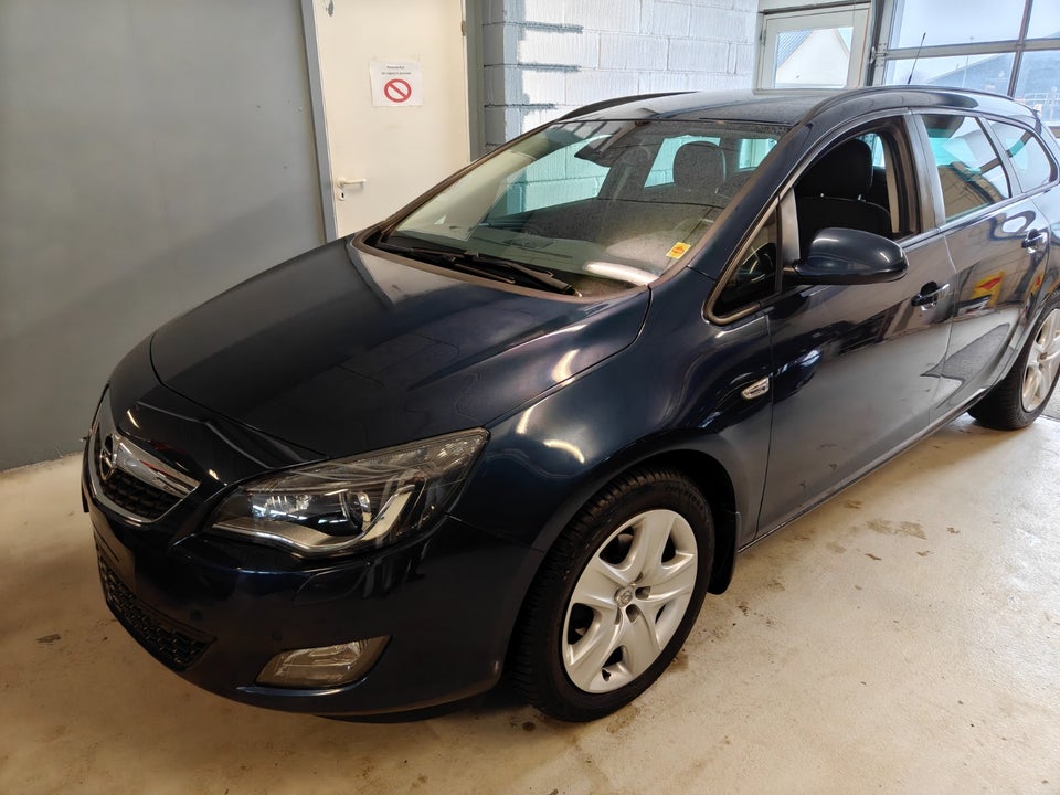 Opel Astra 1,6 Enjoy Sports Tourer 5d