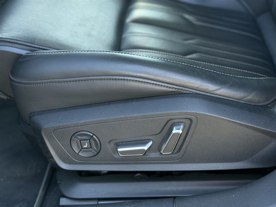 Audi A6 50 TDi S-line Avant quattro Tiptr. 5d