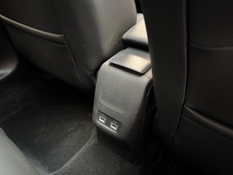 Peugeot 208 1,2 PureTech 100 Allure Sky 5d