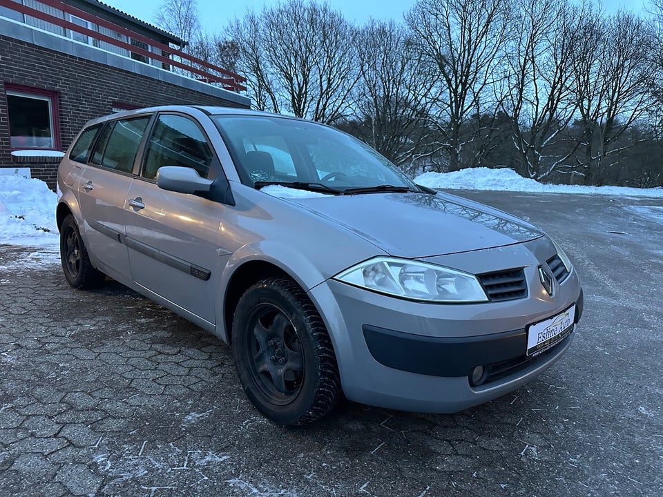 Renault Megane II 1,6 16V Expression 4d