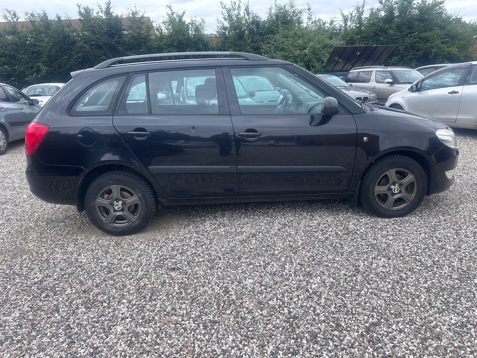 Skoda Fabia 1,2 12V Ambiente Combi 5d