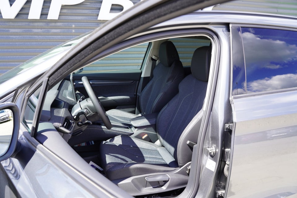 Skoda Elroq 60 iV Loft 5d