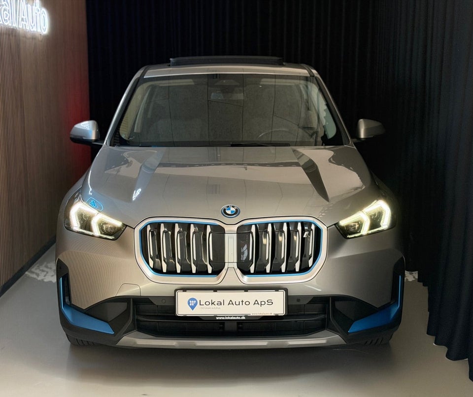 BMW iX1 xDrive30 5d