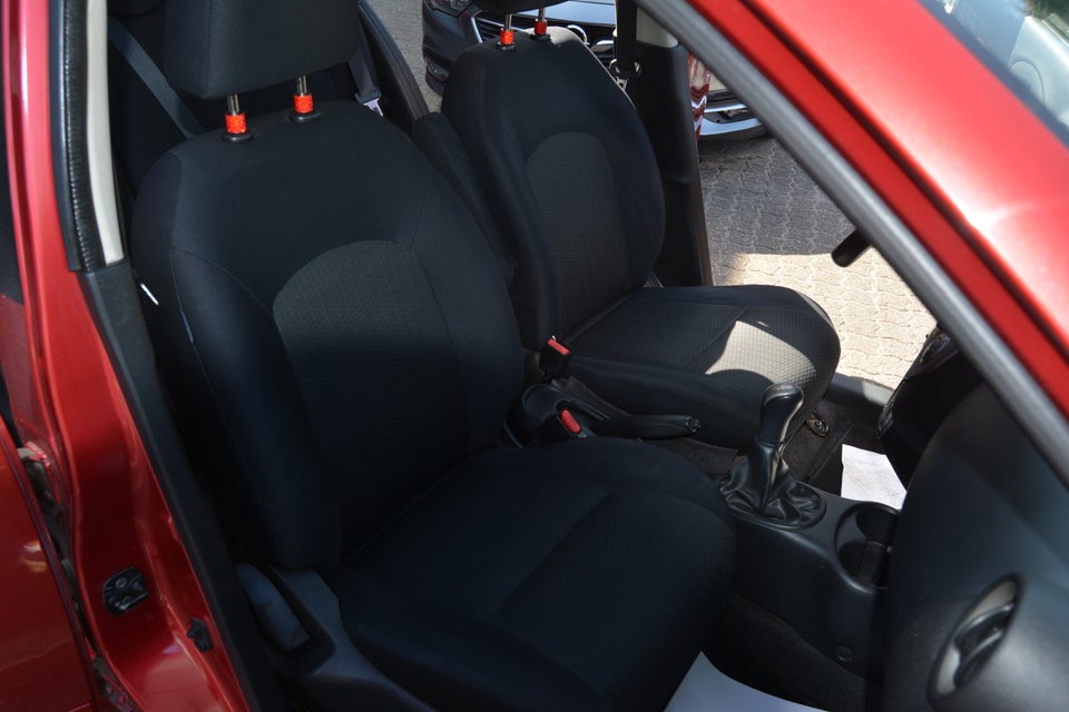 Nissan Micra 1,2 Tekna 5d