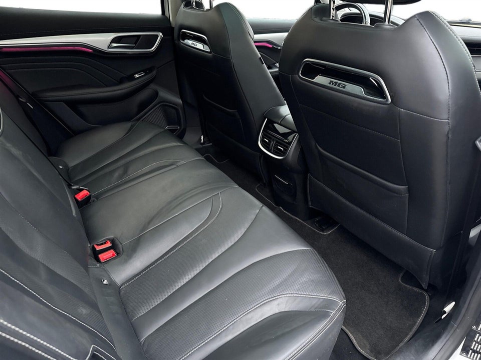 MG Marvel R Luxury 5d