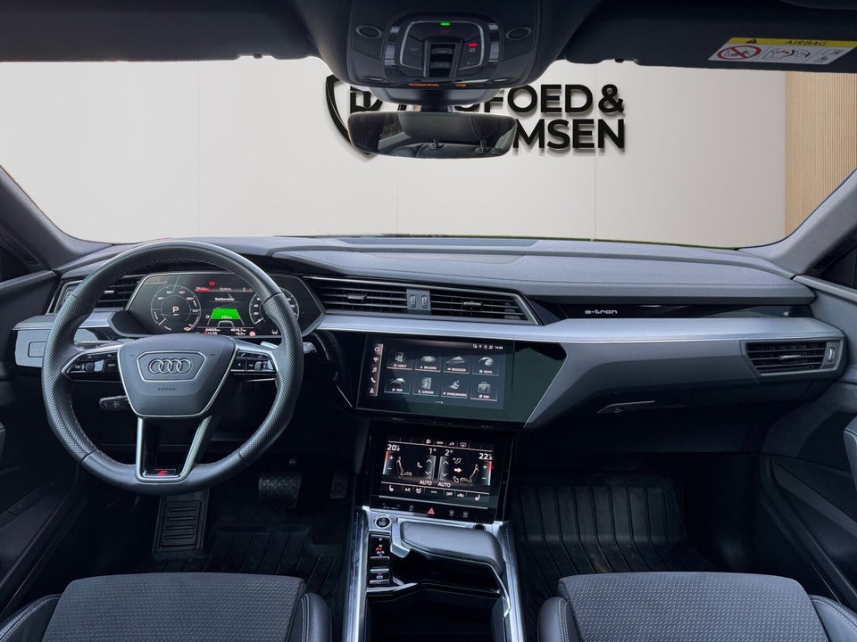 Audi e-tron 55 S-line quattro 5d