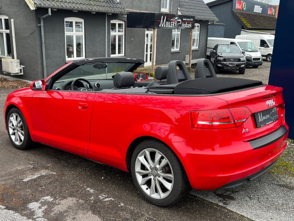 Audi A3 1,6 TDi Attraction Cabriolet 2d