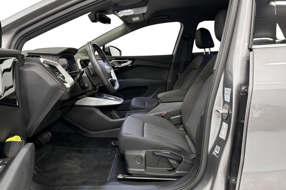 Audi Q4 e-tron 45 Progress 5d