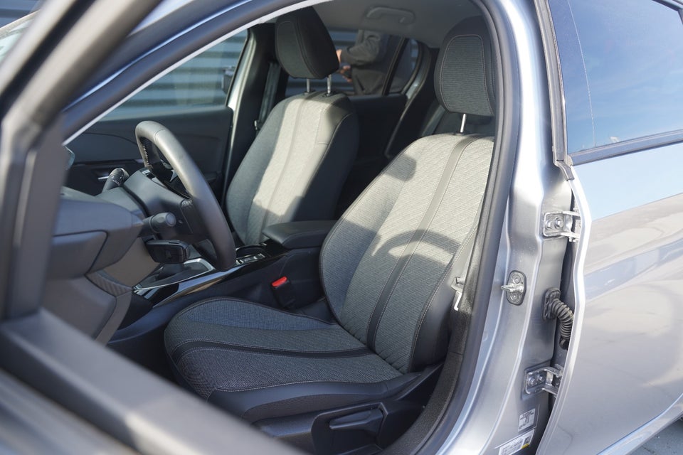 Peugeot 208 1,2 PureTech 100 Allure Pack 5d