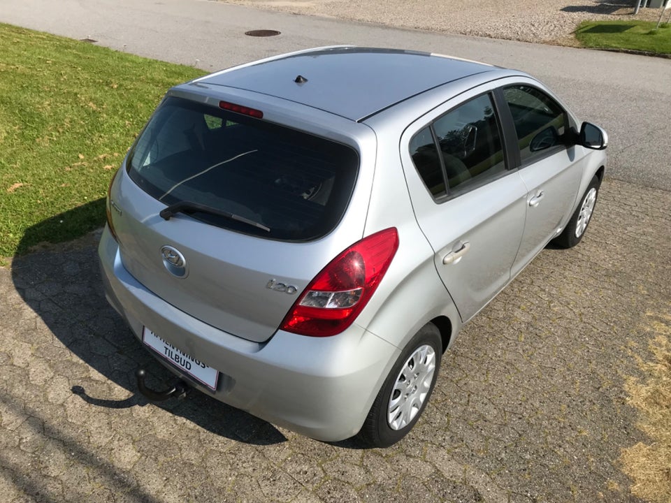 Hyundai i20 1,4 Classic 5d