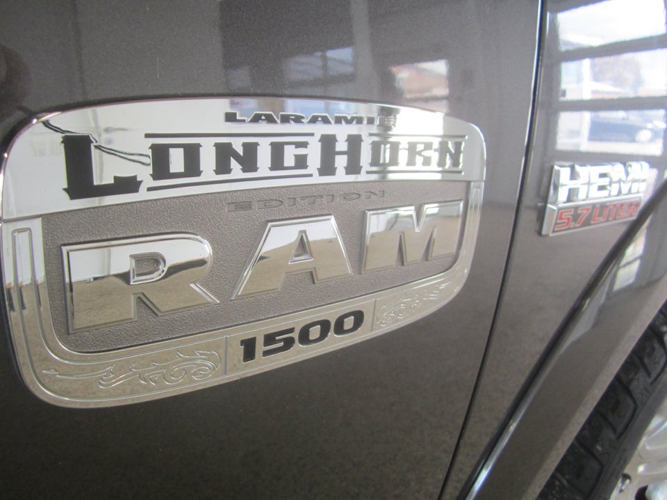 Dodge RAM 1500 5,7 V8 Longhorn Crew Cab aut. 4x4 4d