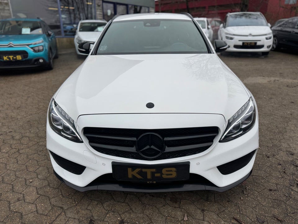 Mercedes C400 3,0 AMG Line stc. aut. 4Matic 5d