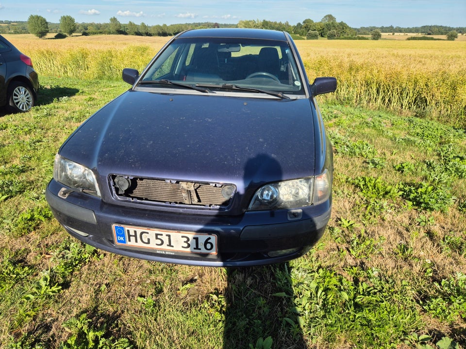 Volvo V40 2,0  5d