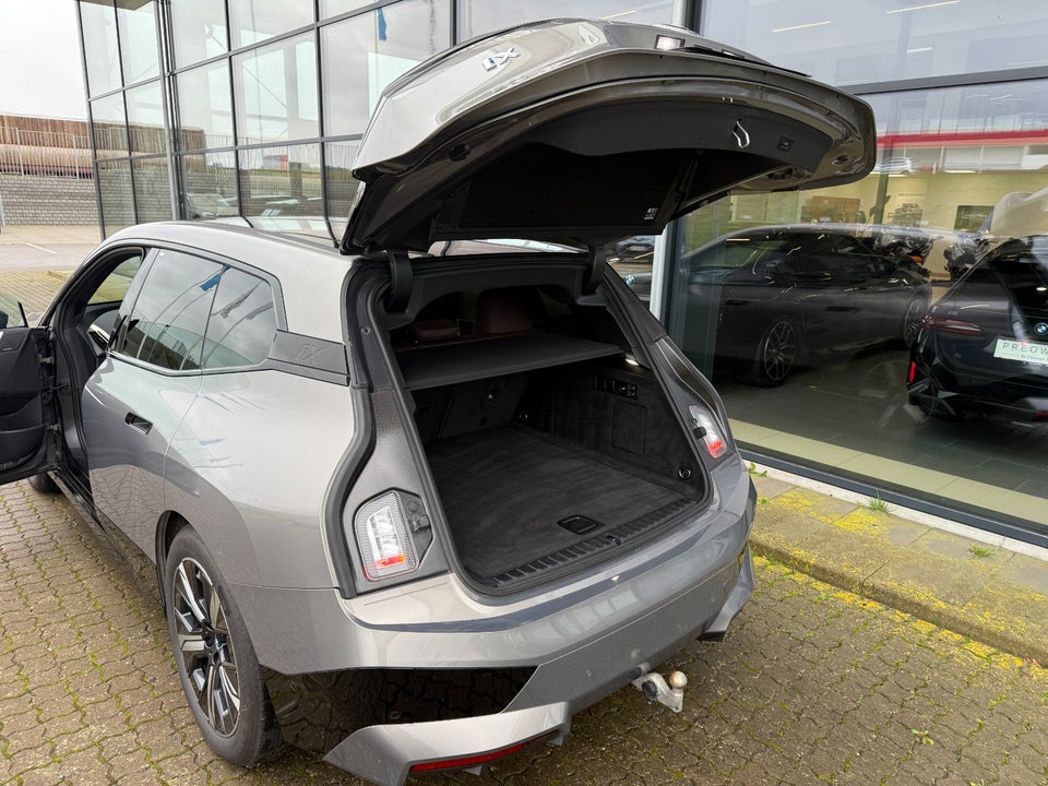 BMW iX xDrive50 Supercharged 5d
