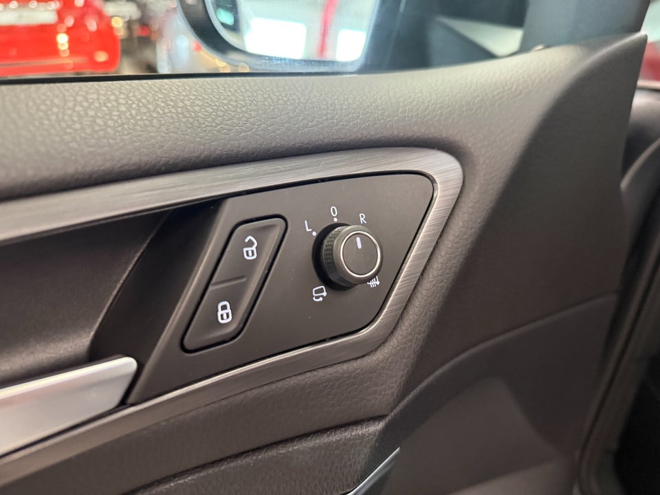 VW Golf VII 1,5 TSi 130 Comfortline Connect DSG 5d