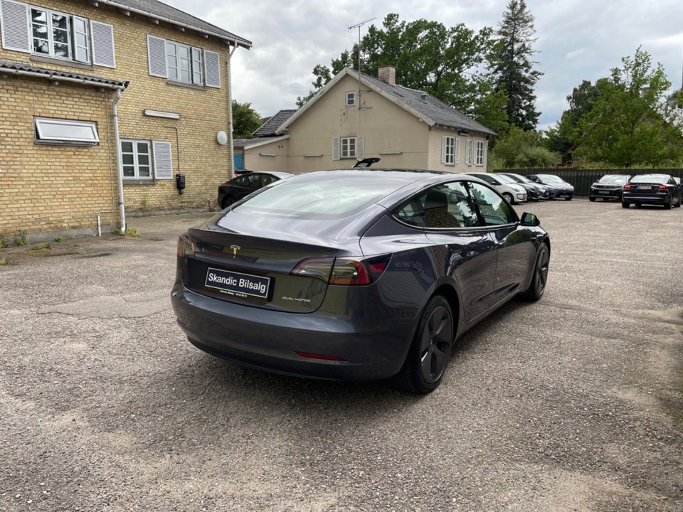 Tesla Model 3 Long Range AWD 4d