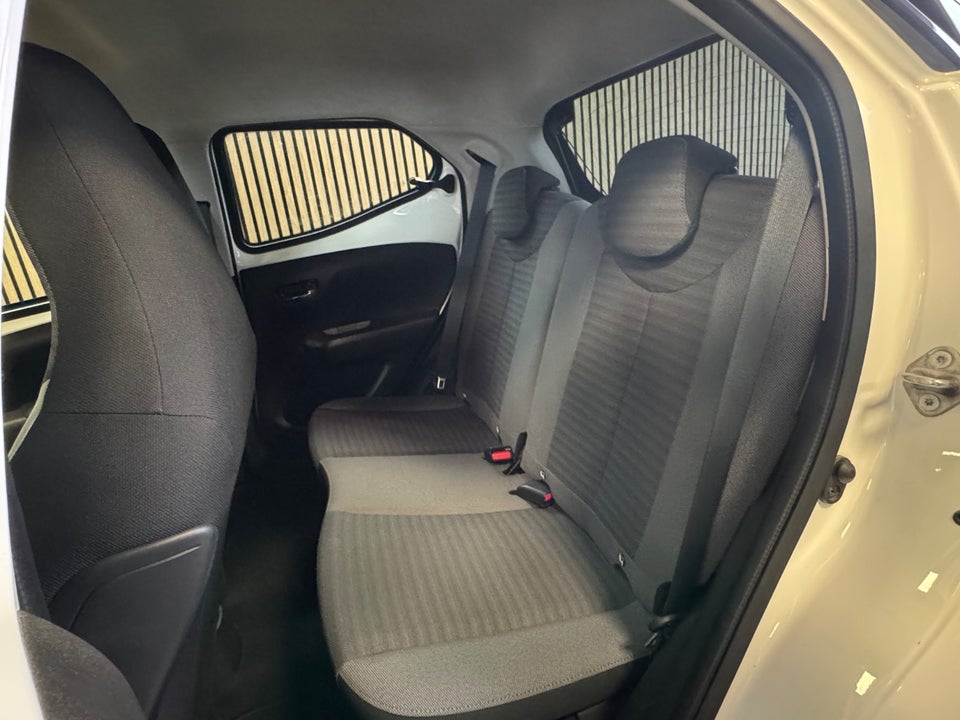 Toyota Aygo 1,0 VVT-i x-pression 5d