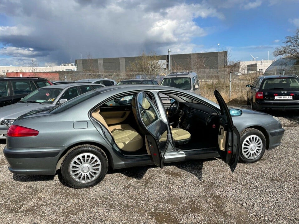 Peugeot 607 2,2 Titane 4d