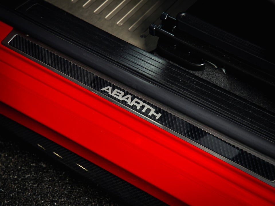 Abarth 695 1,4 Biposto 3d