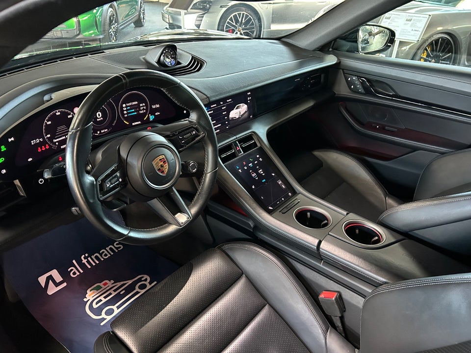 Porsche Taycan Performance+ 4d