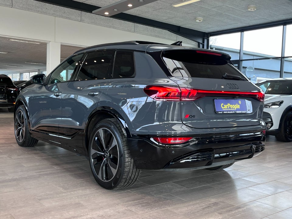 Audi Q6 e-tron Ultra quattro 5d