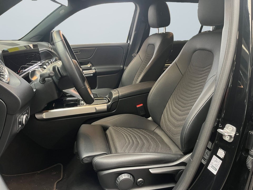 Mercedes EQB250+ Progressive 5d