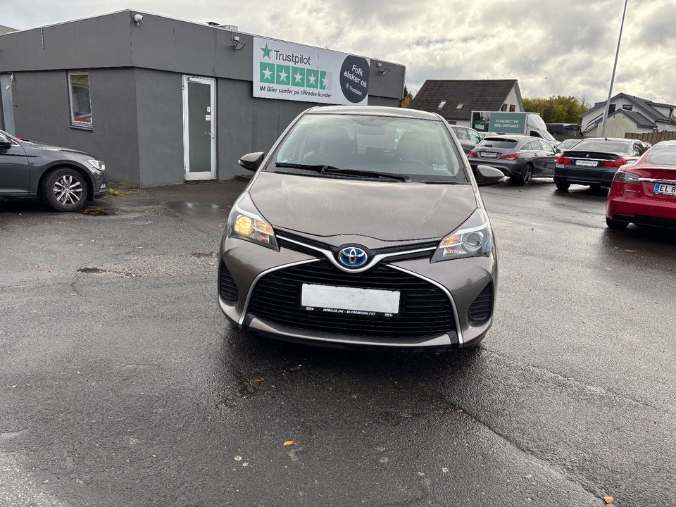 Toyota Yaris 1,5 Hybrid H1 e-CVT 5d