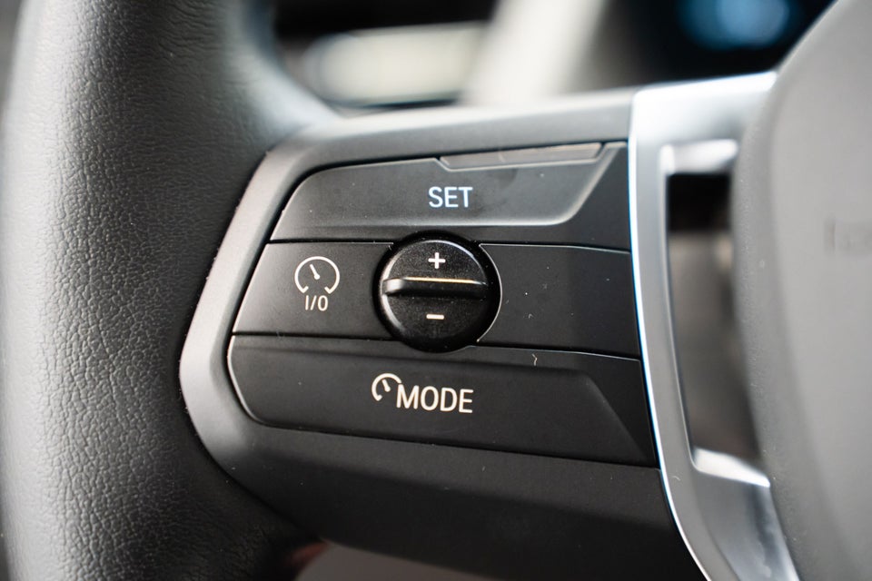 BMW iX2 eDrive20 5d