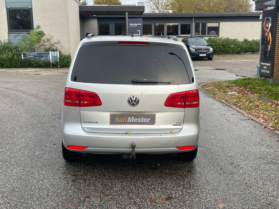 VW Touran 1,6 TDi 105 Comfortline DSG BM Van 5d