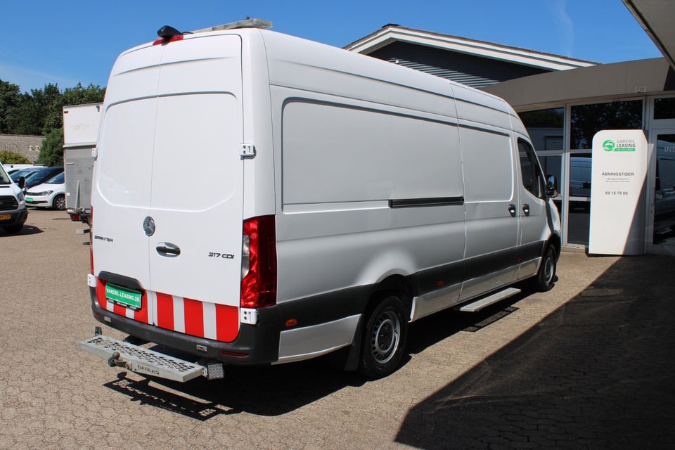 Mercedes Sprinter 317 2,0 CDi A3 Kassevogn aut. RWD