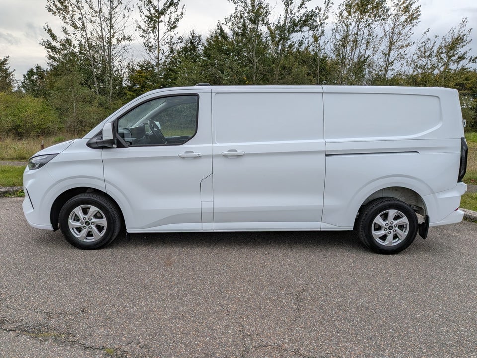 Ford Transit Custom 300 L2 2,0 EcoBlue Limited aut.