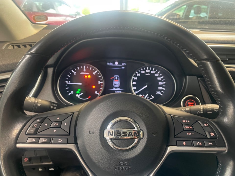 Nissan Qashqai 1,5 dCi 115 Tekna 5d