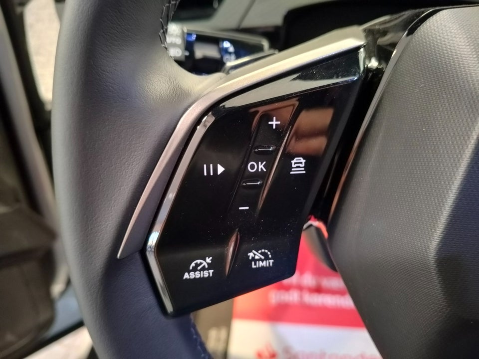 Peugeot e-5008 77 Allure Pack 7prs 5d