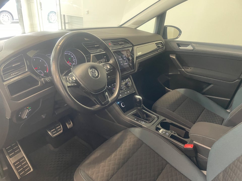 VW Touran 1,6 TDi 115 Comfortline DSG 7prs 5d