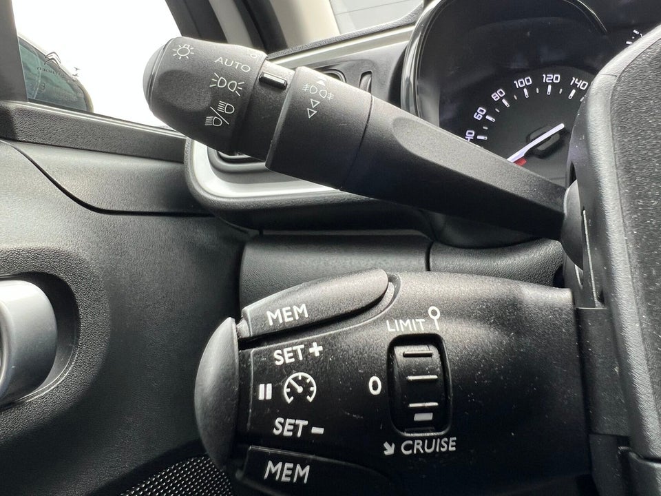 Citroën C3 1,2 PureTech 83 Shine 5d