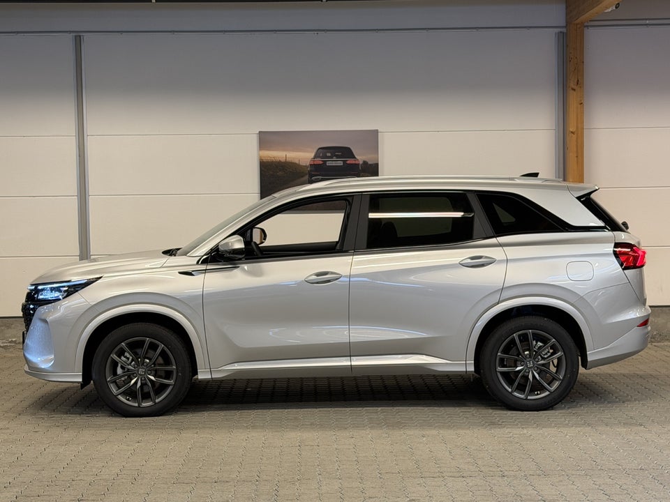 Navor E5 1,5 PHEV Rock 5d