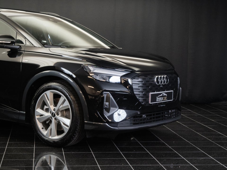 Audi Q4 e-tron 45 S-line quattro 5d