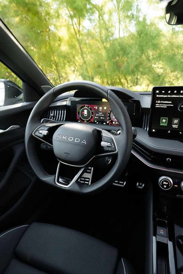 Skoda Superb 1,5 TSi iV Sportline Combi DSG 5d