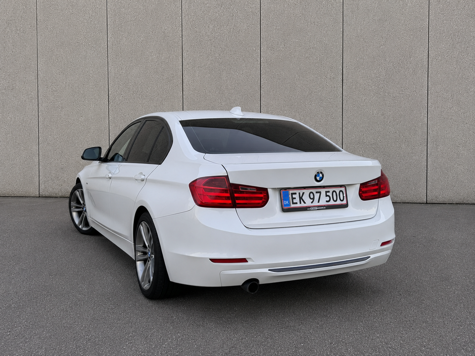 BMW 320i 2,0 Sport Line aut. 4d